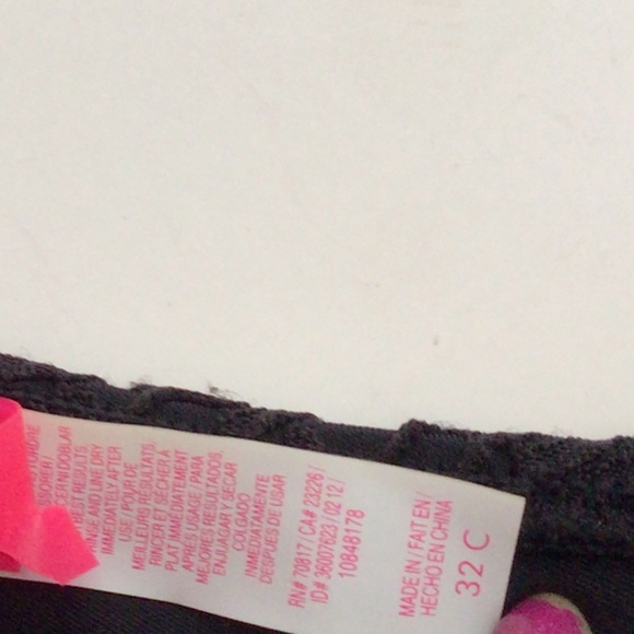 VICTORIAS SECRET THE GORGEOUS PUSH UP BIKINI TOP SIZE 32C - Picture 6 of 12